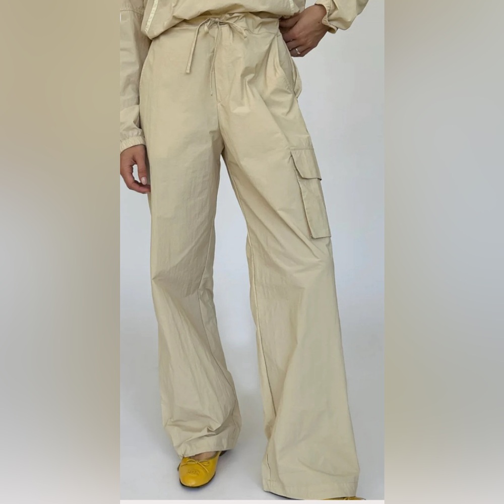 NYLON SAND CARGO
DONNI size L